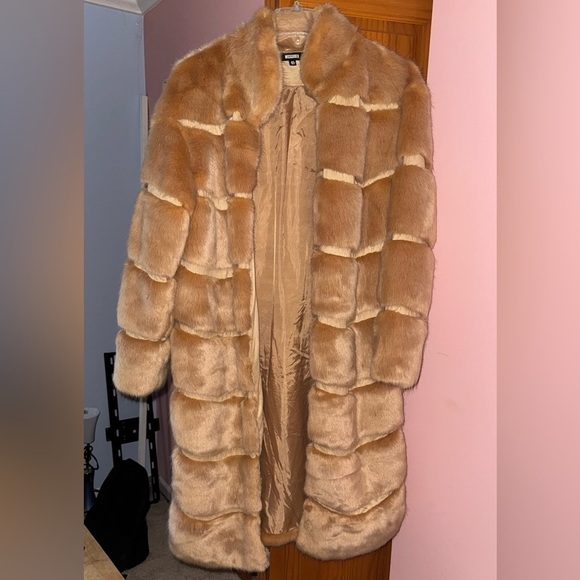 Missguided Jackets & Blazers - Maxi Bubble Coat size US 4 - Teddy Coat